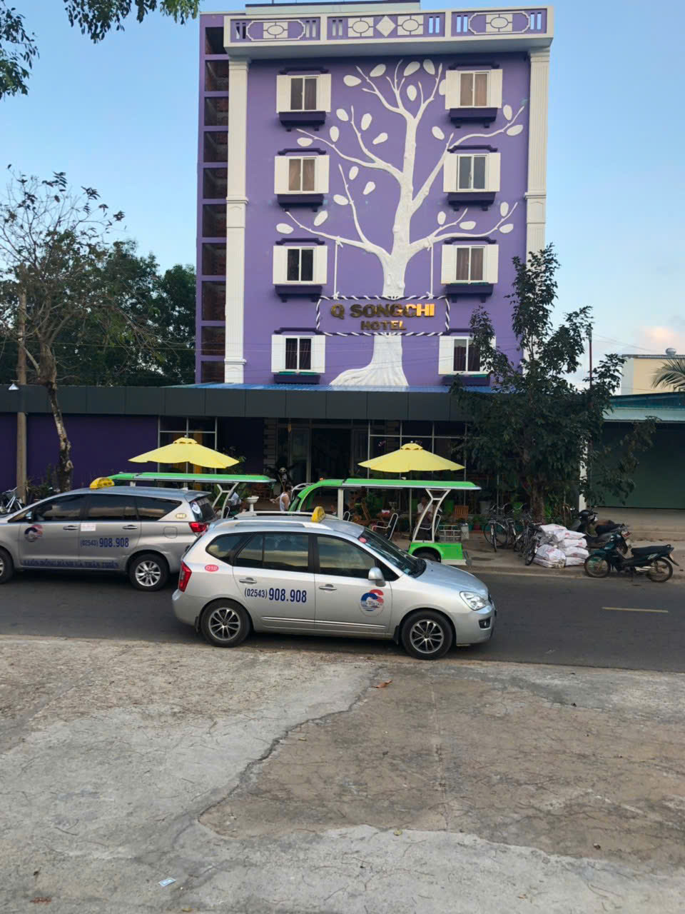 BÁN KHÁCH SẠN ĐẶC KHU CÔN ĐẢO THÀNH PHỐ HỒ CHÍ MINH